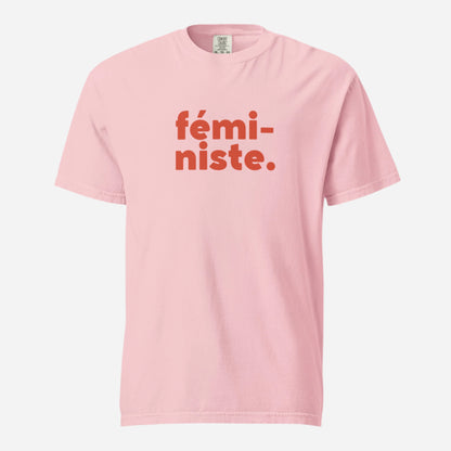 Blossom T-shirt, front view with red "fÃ©mi-niste." lettering.